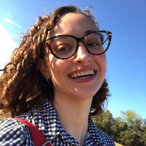 Meet your Posher, April